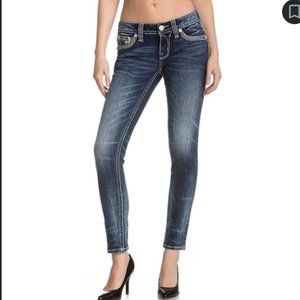 Jean - ROCK REVIVAL - May 'Skinny'  27  Great Condition! Rhinestones